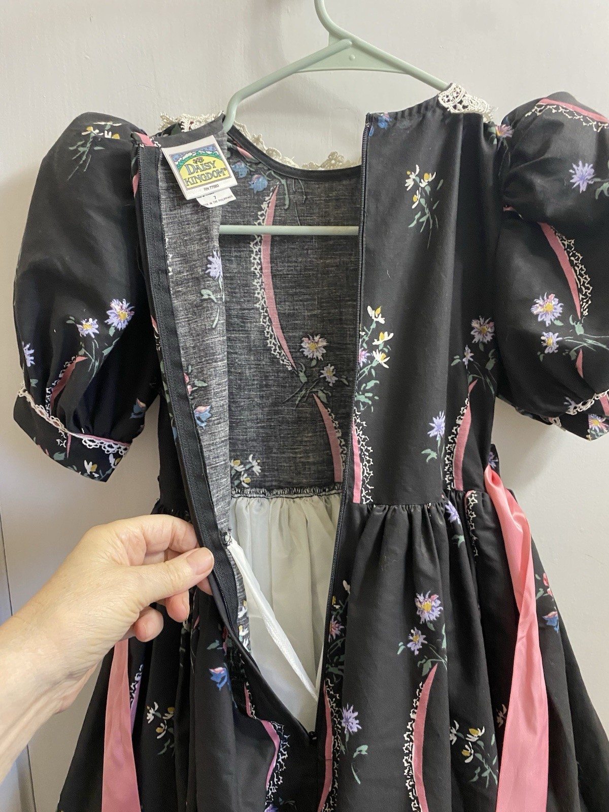 Vintage Daisy Kingdom Lace Collar Floral And Ribbons Dress Size Girls 7
