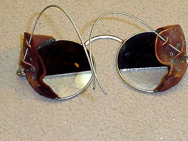 ANTIQUE TAW & CO ALBEX FURNACE STOKER BLUE TOP NON-PRESCRIPTION SAFETY GLASSES