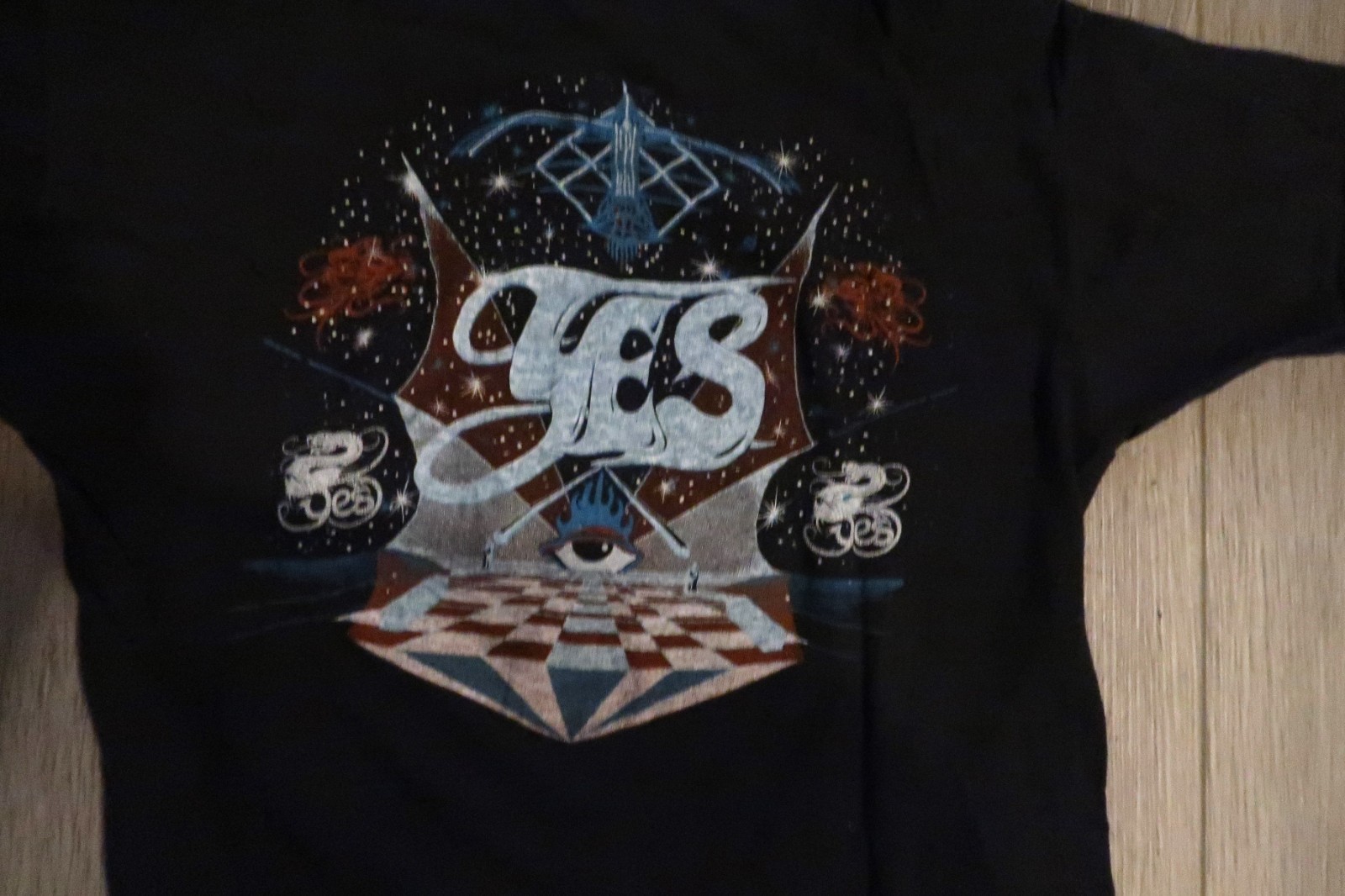 Vintage 1970s YES band Tour Shirt RARE design YES Rock Band Large T-Shirt