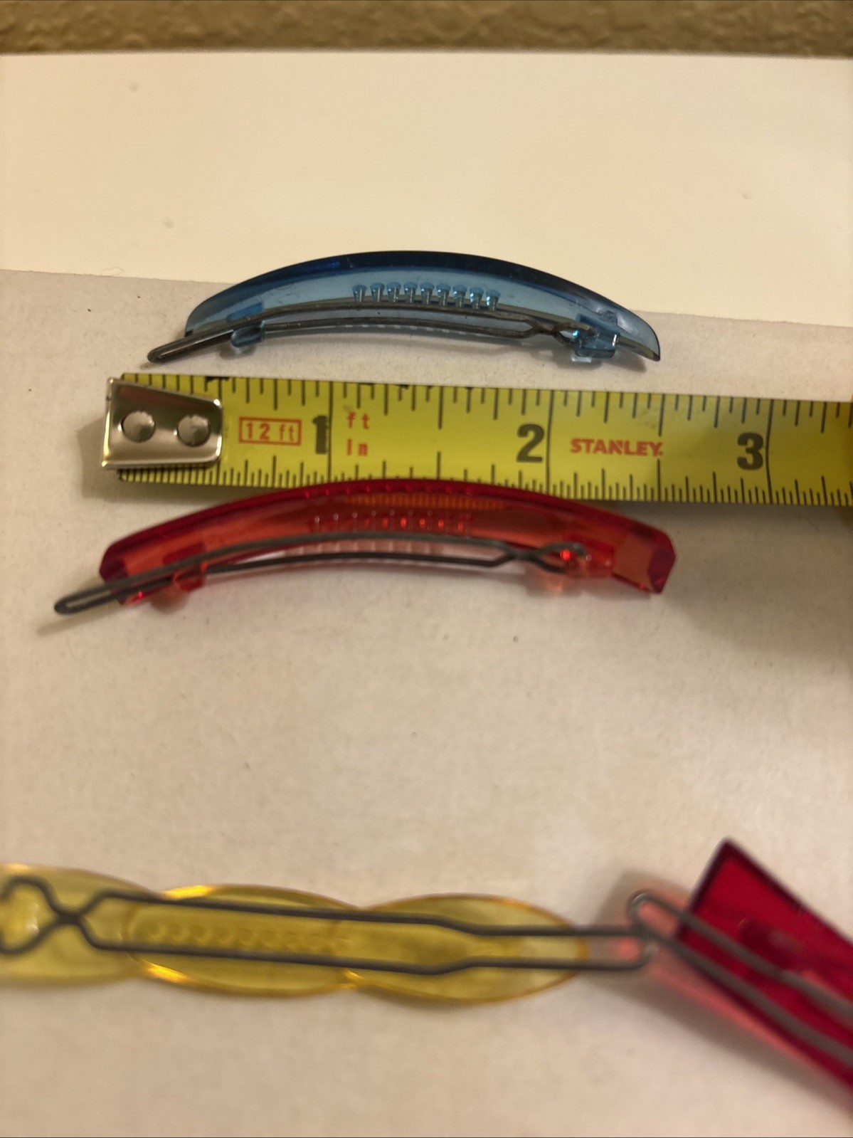 5 Vtg 1960’s RED Hair Barrettes Red Yellow Blue Older Tight Grip 2.3/4” (a71