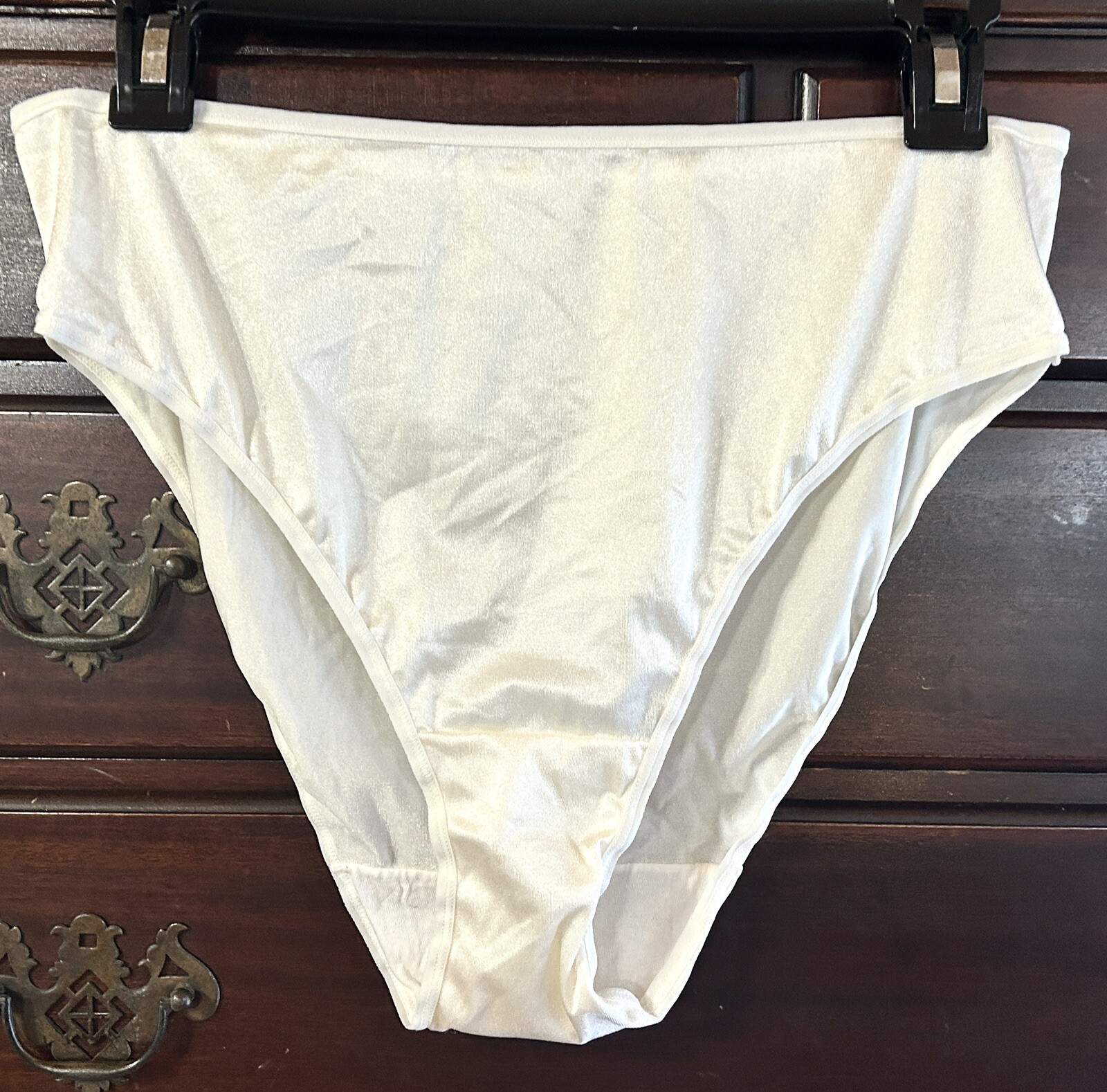Vtg CACIQUE Second Skin Satin Glossy Hi-Cut 18/20 Ivory Shimmer Panties #194