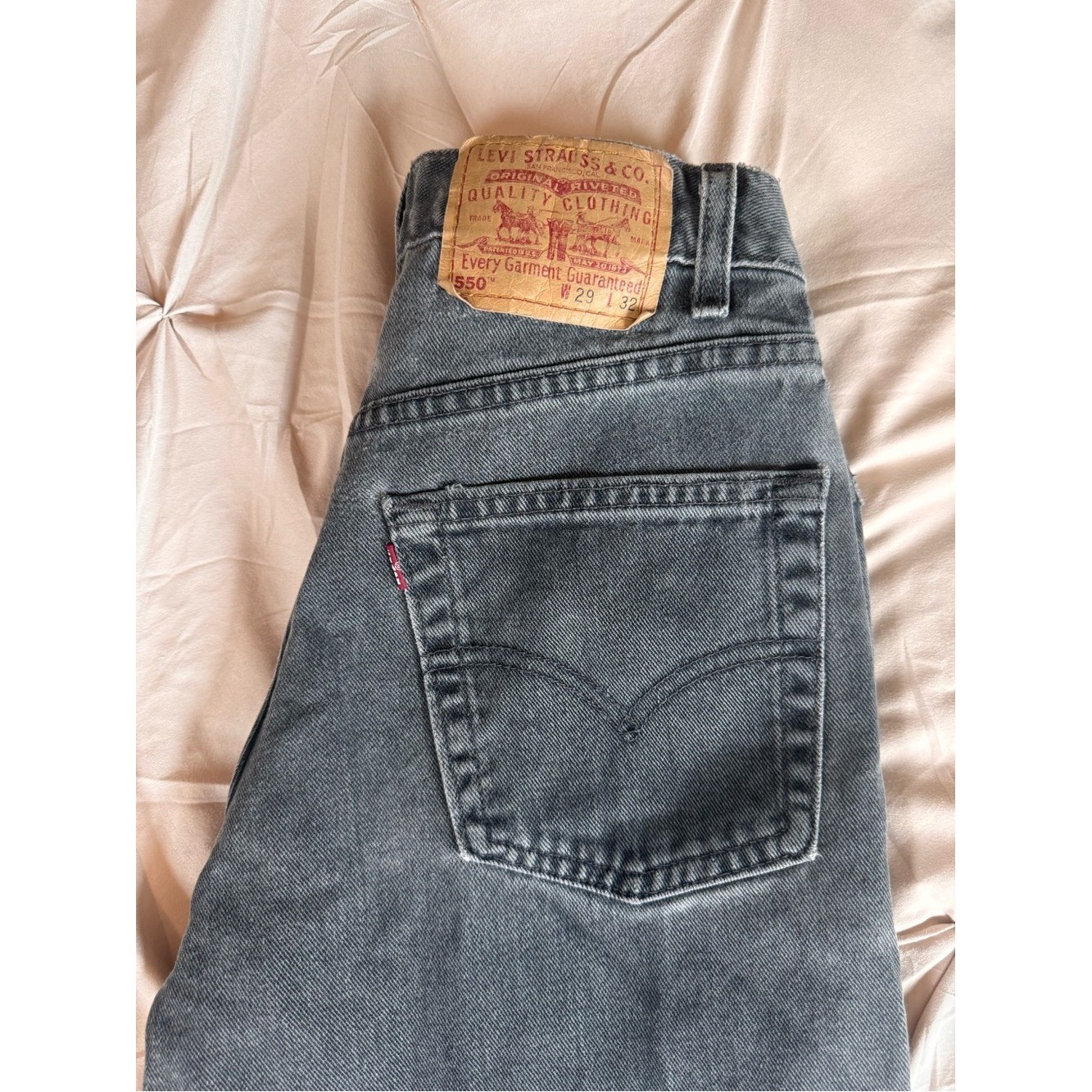 Vintage Levi’s 550 made in USA hard to find smaller size charcoal wash. Y2K