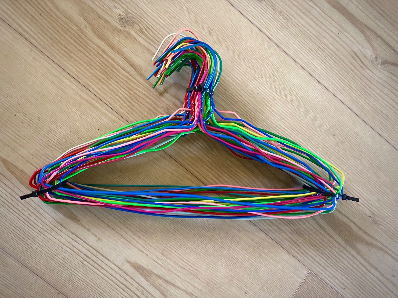 Lot of 35 Vintage MCM Vinyl Coated Wire Hangers Multi-Colored Clothes Hangers
