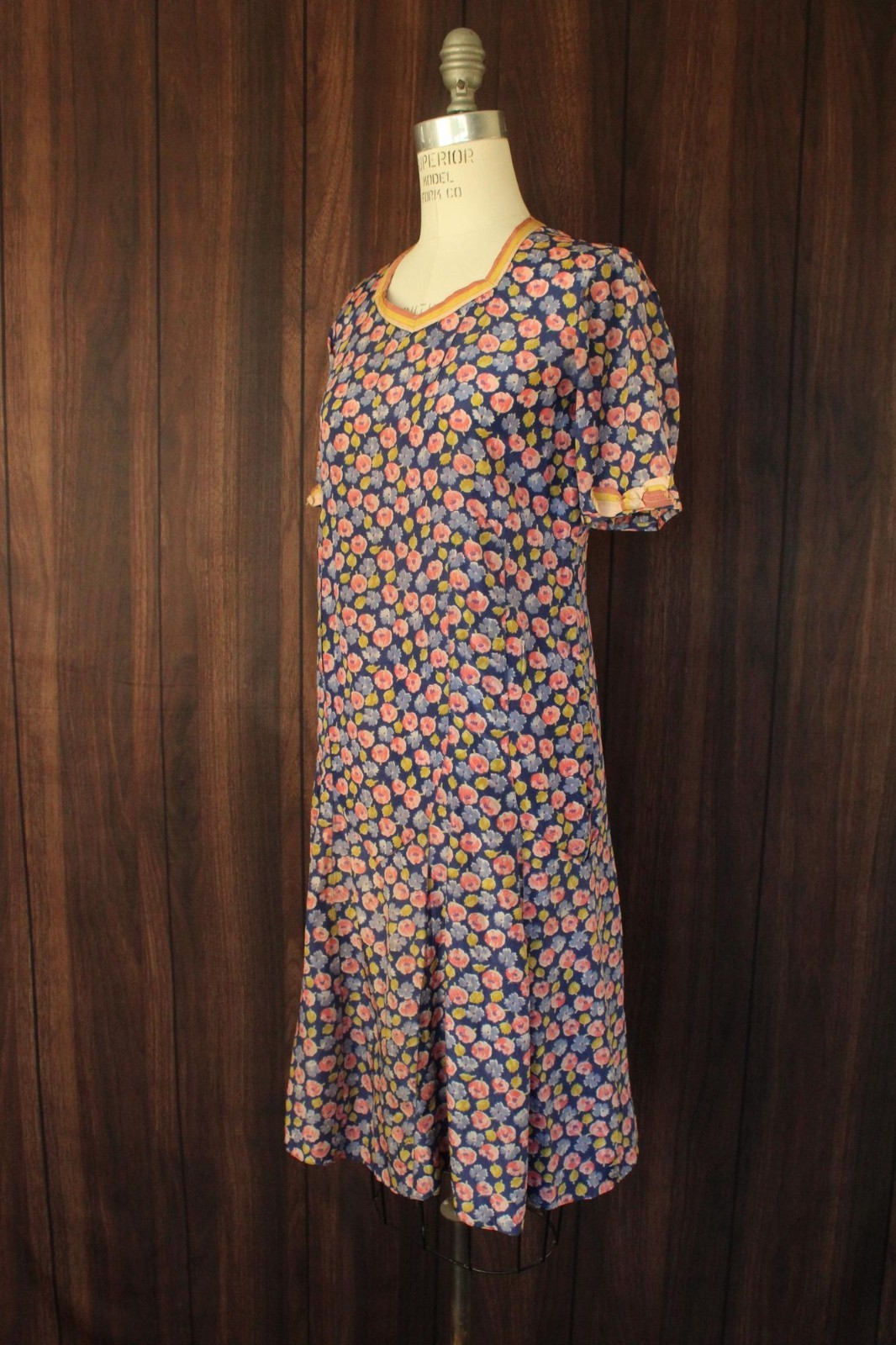 Vintage Antique 1920s Dress, Silk Blue and Pink Floral Print Day Dress, Ribbon T