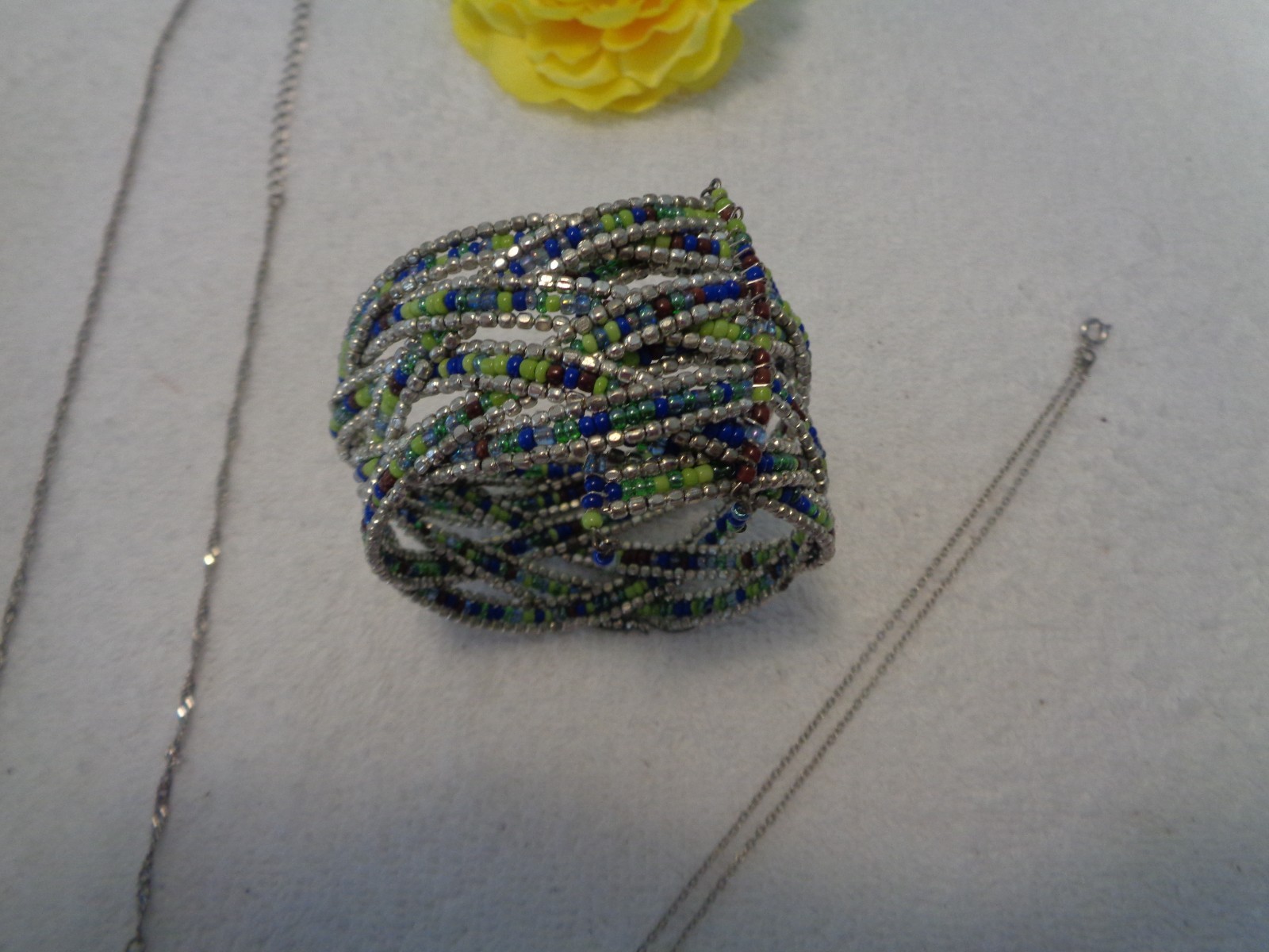 VINTAGE BABY CHINA BEAD BRACELET APPLE JACK ORNAMENT 2 NECKLACES LOT