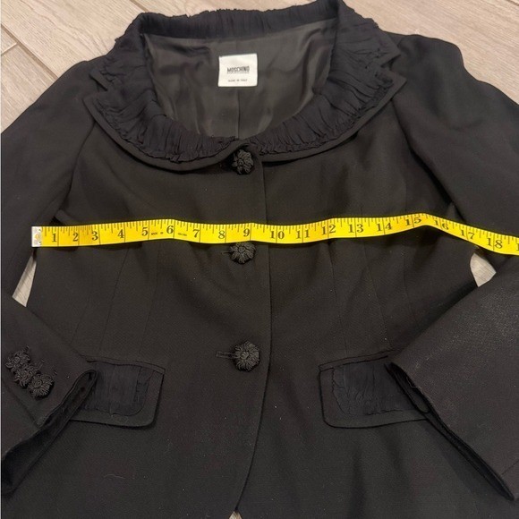 Moschino Cheap and Chic Black Ruffle Collar Blazer Jacket Made in Italy