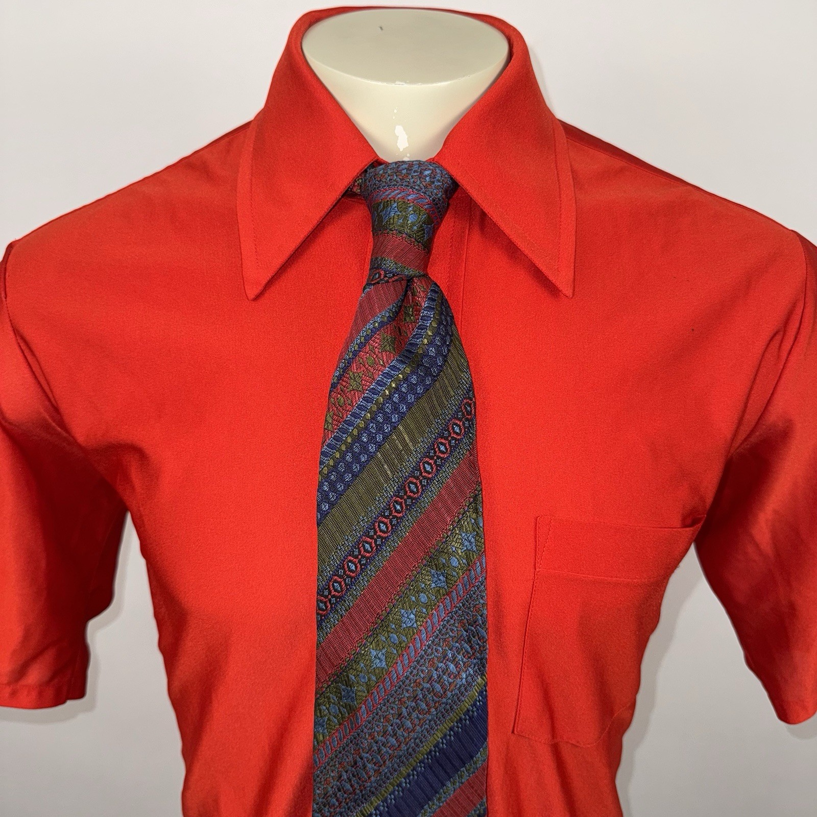Vintage 1960s Necktie Tie Mens Acetate Rayon Wide Striped Disco Shiny Rat Pack