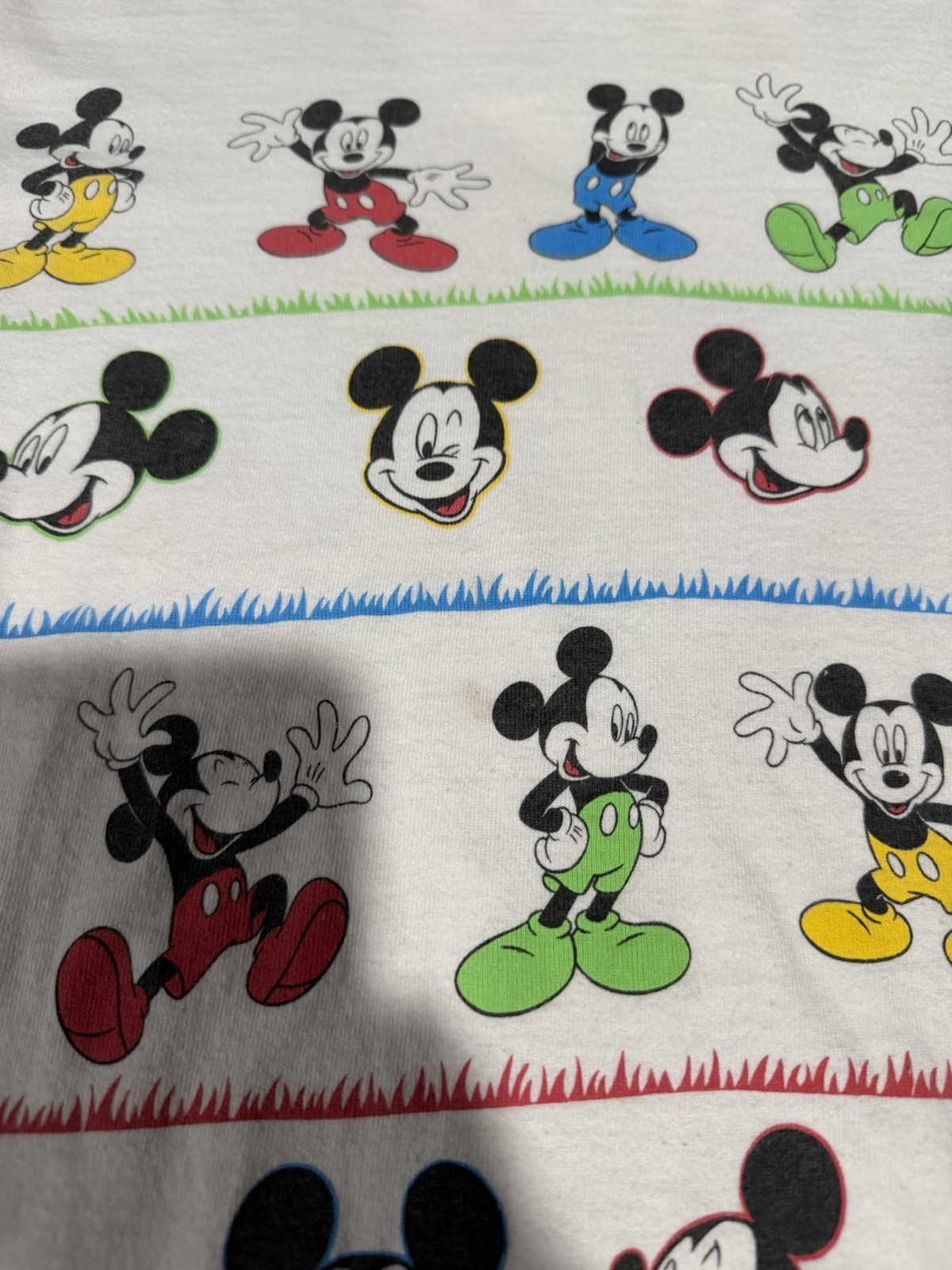 1990s Vintage Disney Mickey Mouse Single Stitch Cartoon Tee M