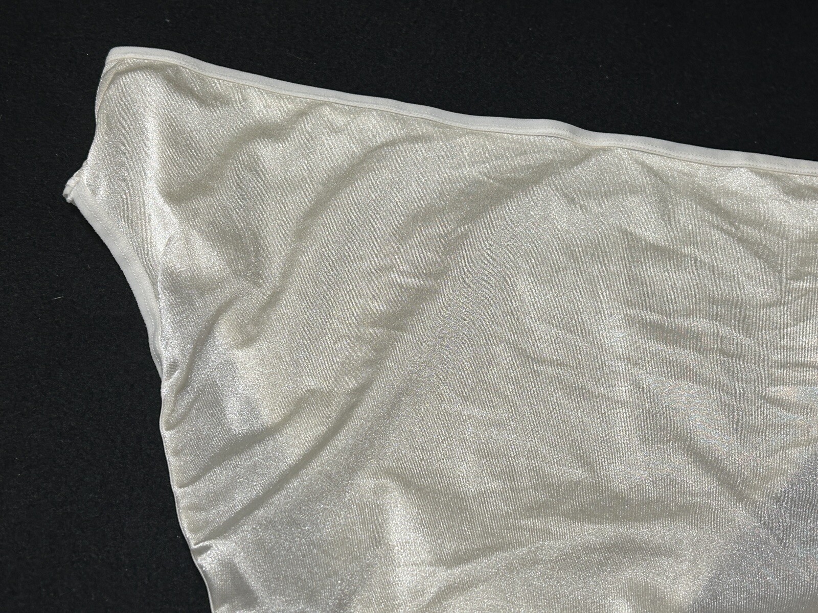 Vtg CACIQUE Second Skin Satin Glossy Hi-Cut 18/20 Ivory Shimmer Panties #194