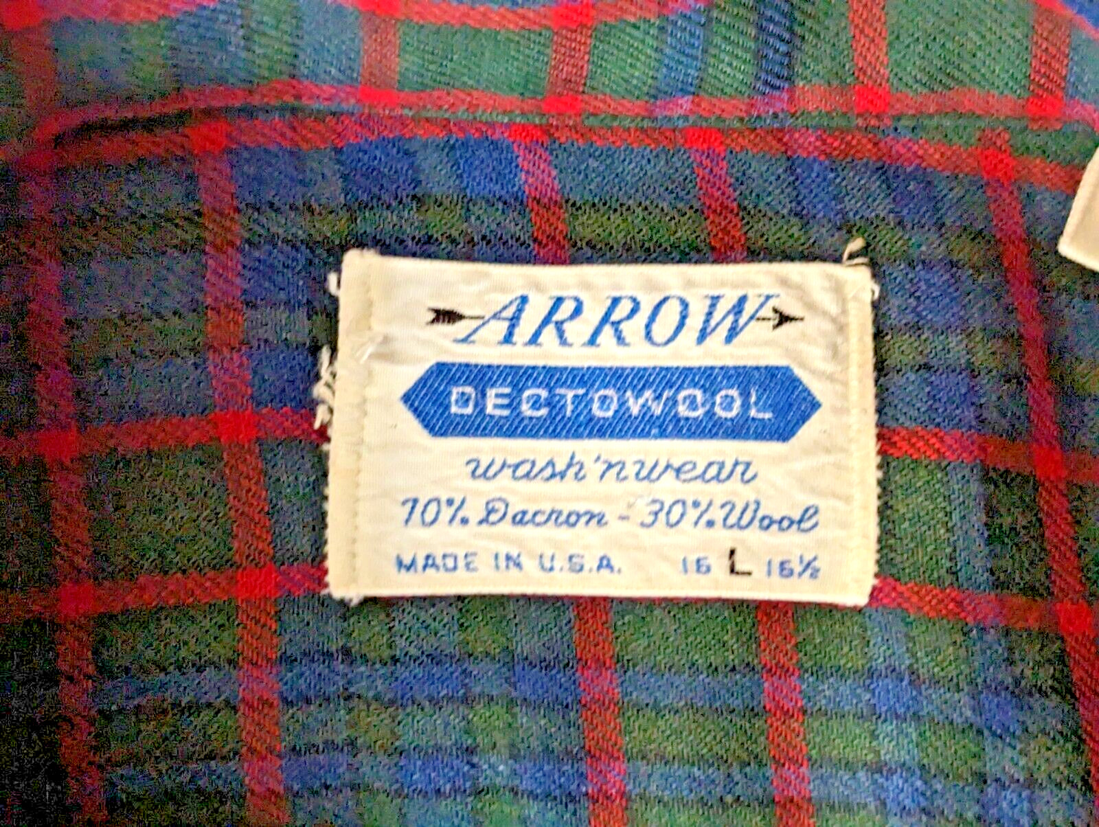 VINTAGE ARROW DECTOWOOL RED BLUE GREEN PLAID CHECK DACRON WOOL MADE IN USA LARGE