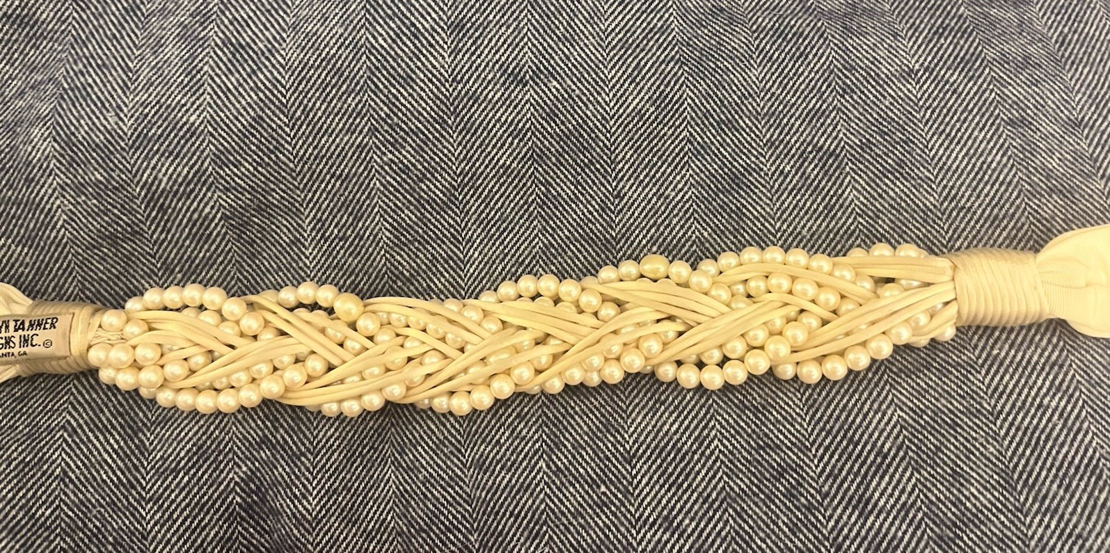 Vintage 1980’s Carolyn Tanner Interwoven Pearl/ Cream Silk Adjustable Belt / Sm
