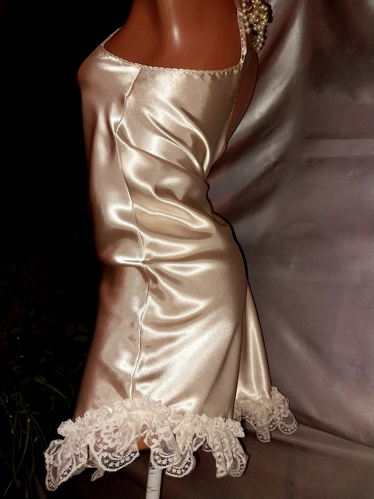 VTG SATIN LIQUID SHINY FARR WEST DRESS SLIP FRENCH RUFFLES LACE GOLD BABYDOLL 44