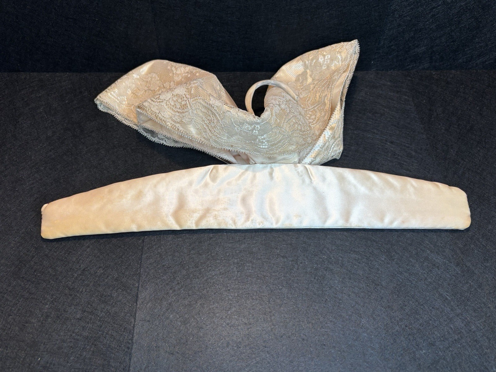 ❤️Antique Champagne Satin & Lace Padded Wooden Dress Hanger Shoulder Cover