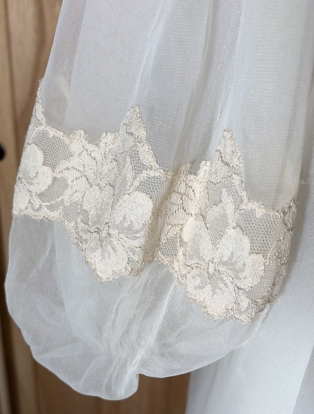 Vintage Kayser Peignoir Set White Nylon Lace Nightgown Robe USA Women’s S