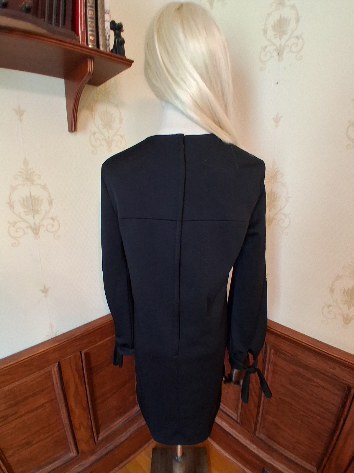 Vintage 1960s/1970s Parade Black Mod Youthquake Babydoll Tie Sleeve Mini Dress