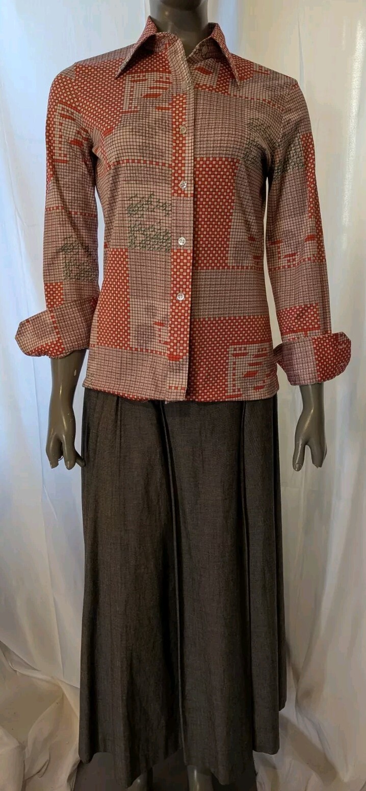 Vintage 1970s Hooper Associates Red Gray Graph Print Shirt M