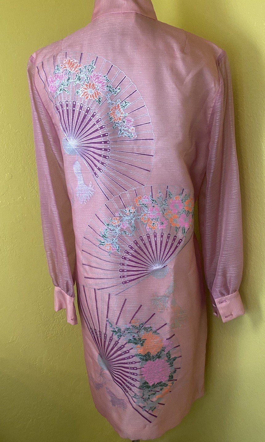 Vintage 60s 70s Alfred Shaheen Pink Fan Print Hostess Shift Dress Sheer Sleeve