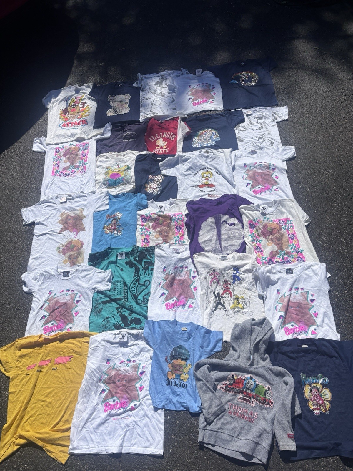 Kids Vintage Lot of 29 Skateboard Barbie Taz Aladdin T-Shirts Cartoon 80s 90s