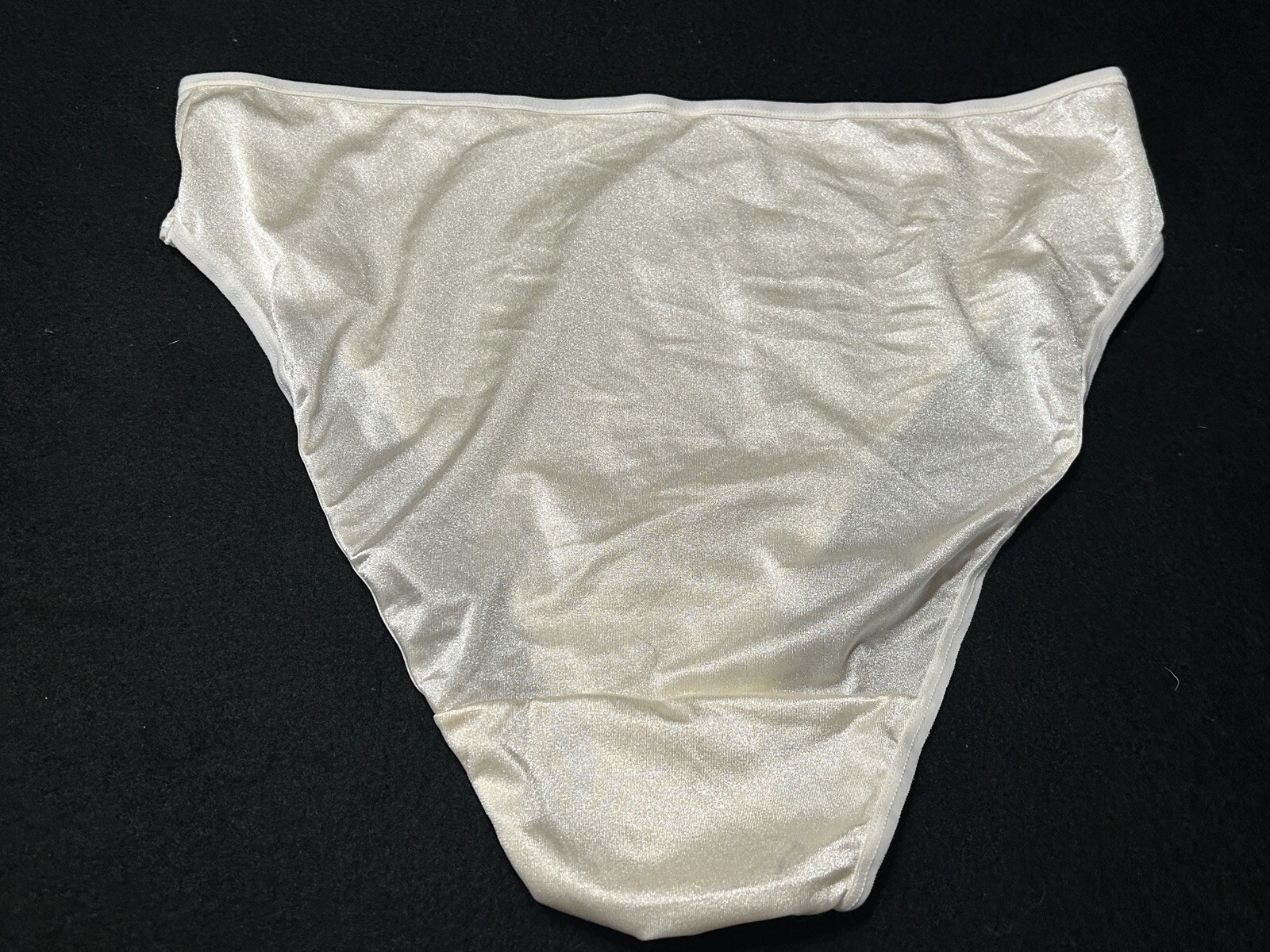 Vtg CACIQUE Second Skin Satin Glossy Hi-Cut 18/20 Ivory Shimmer Panties #194