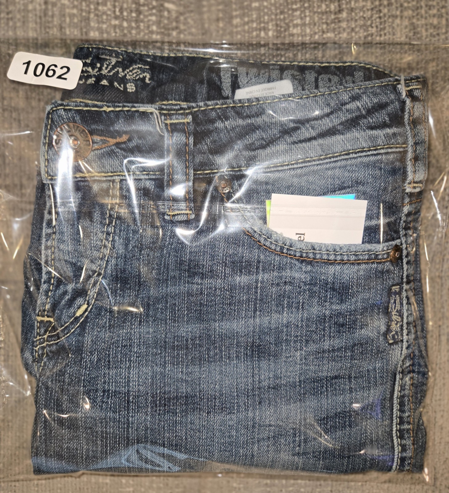 Silver Twisted Mid Capri Jeans Women’s Size W29/L33
