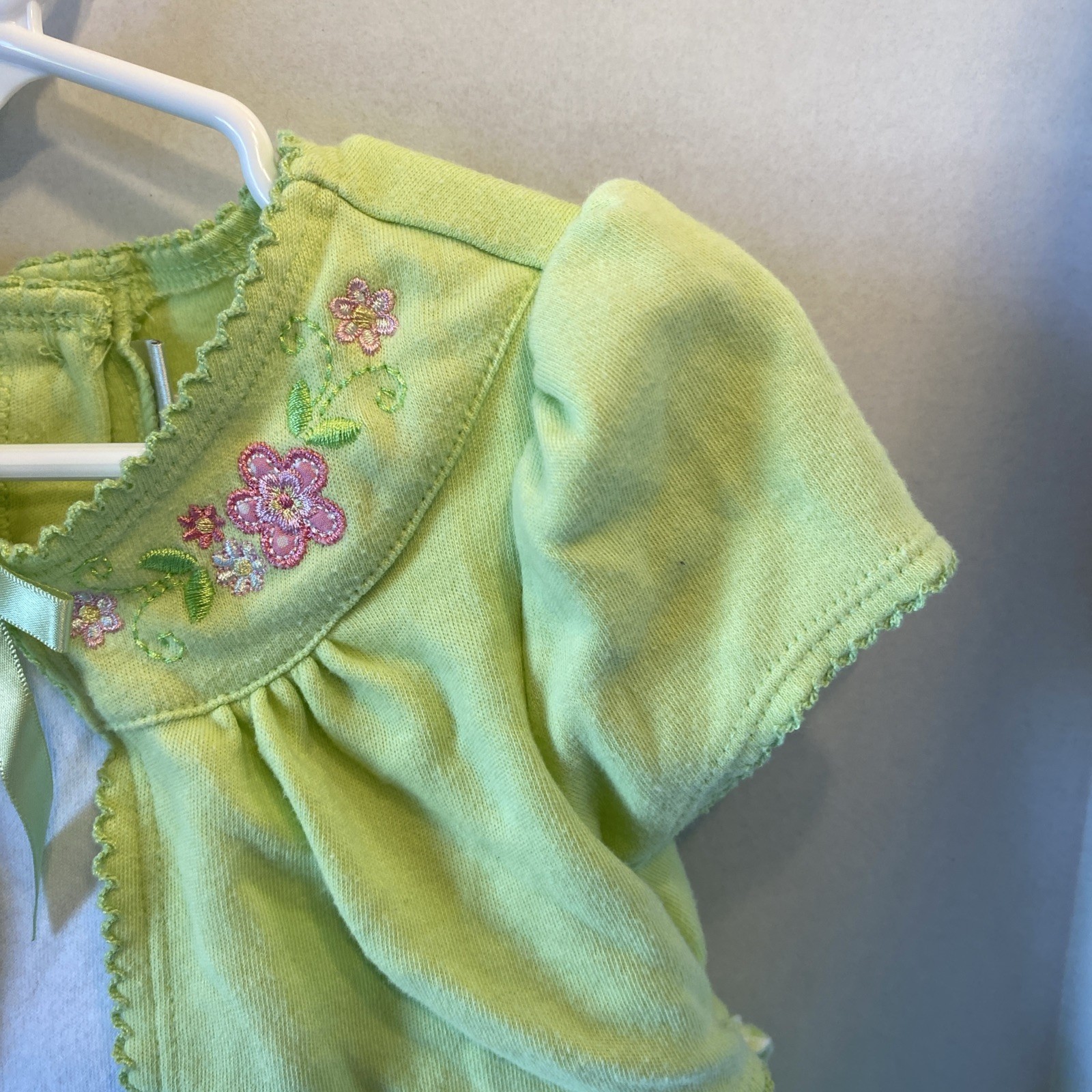 YoungLand Kids Dress size 5, 22 inches long
