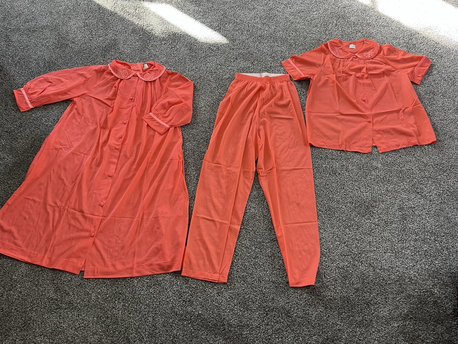 New Vintage Gossard Artemis 3 piece set Pajama CORAL Floral Collar Robe Pants