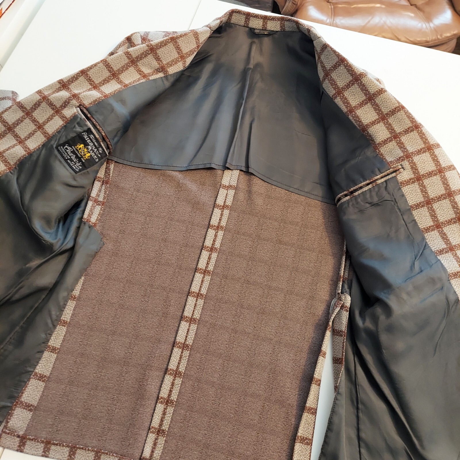 Vtg Polyester Blend Plaid Suit Coat 40R Dress Jacket Suede Trim Cedrics READ