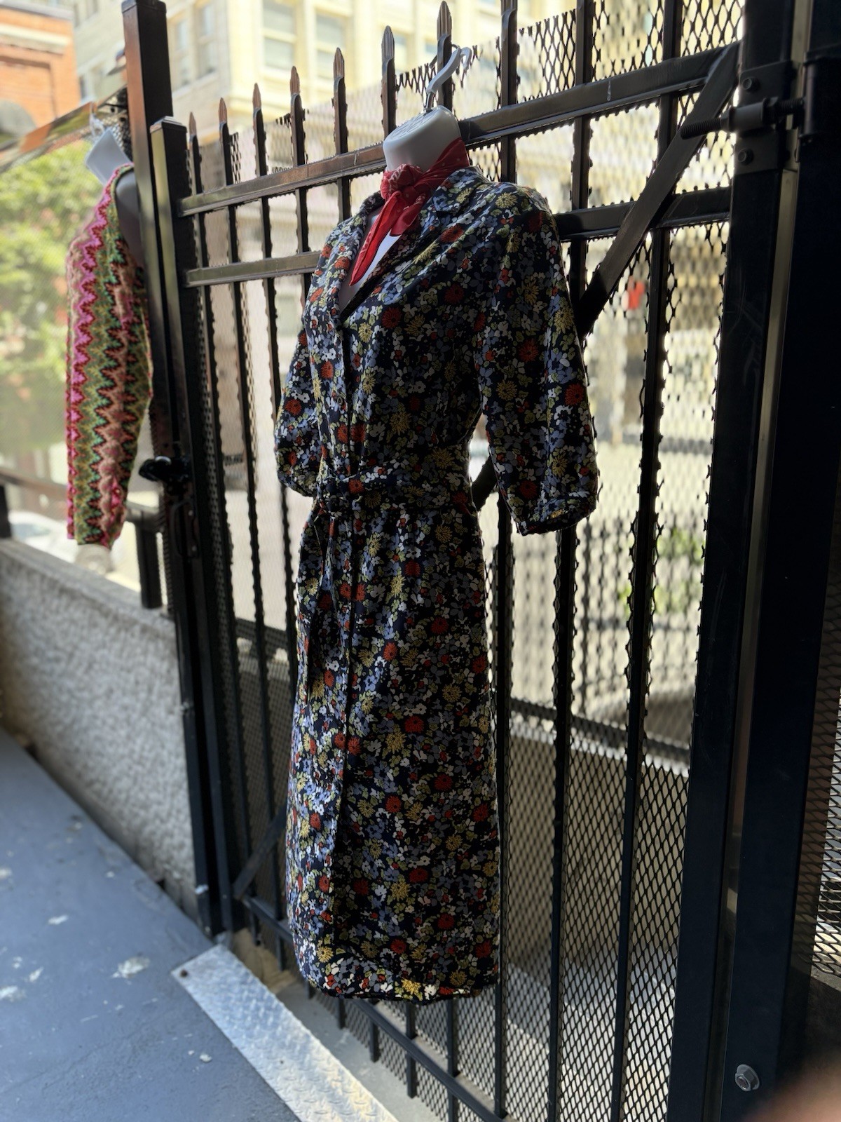 Vintage Volup Plus Handmade 1960s Floral Shirtdress with Matching Fabric Belt!