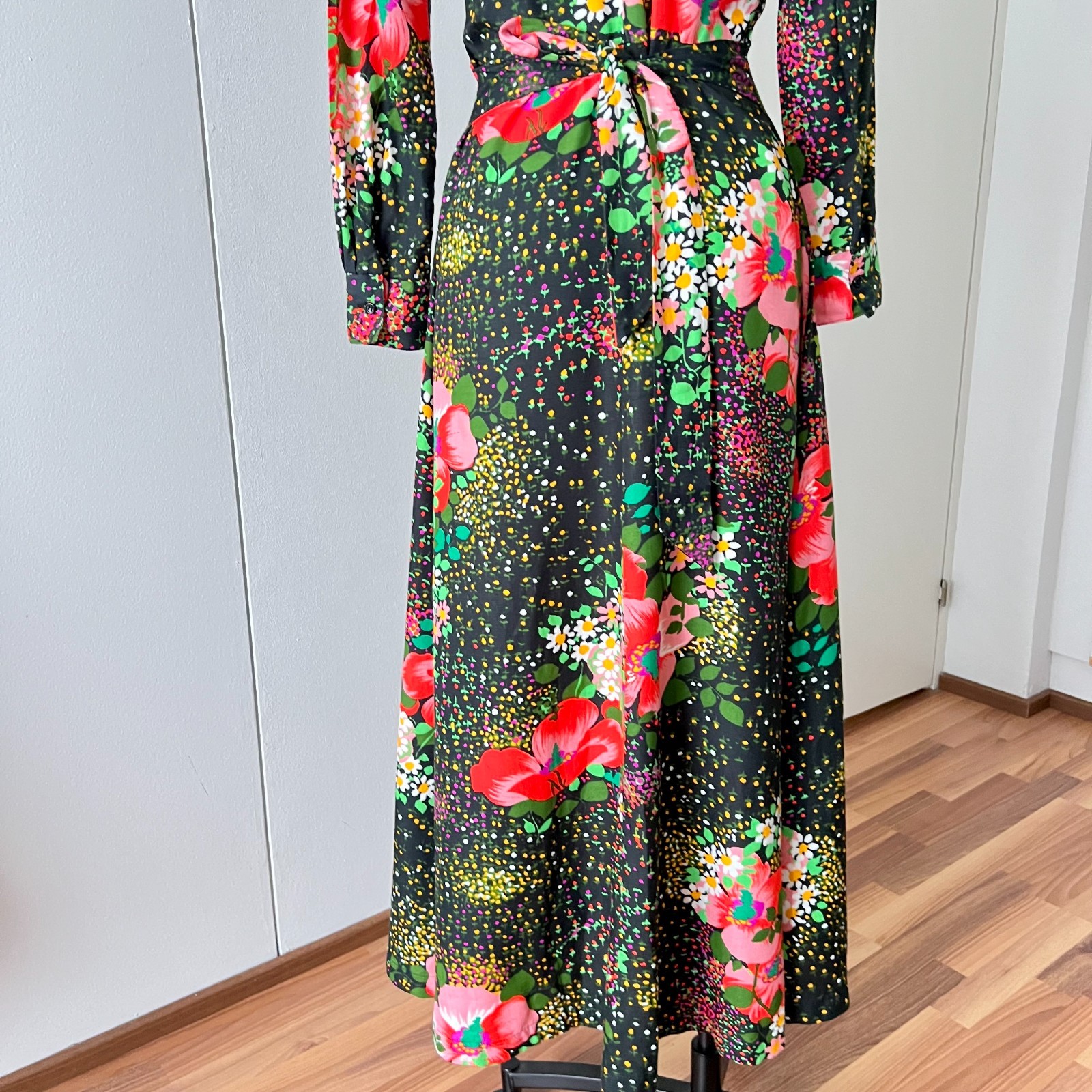 1970s Vintage Button Front Floral Maxi Dress Psychedelic Mod Long Sleeves Boho