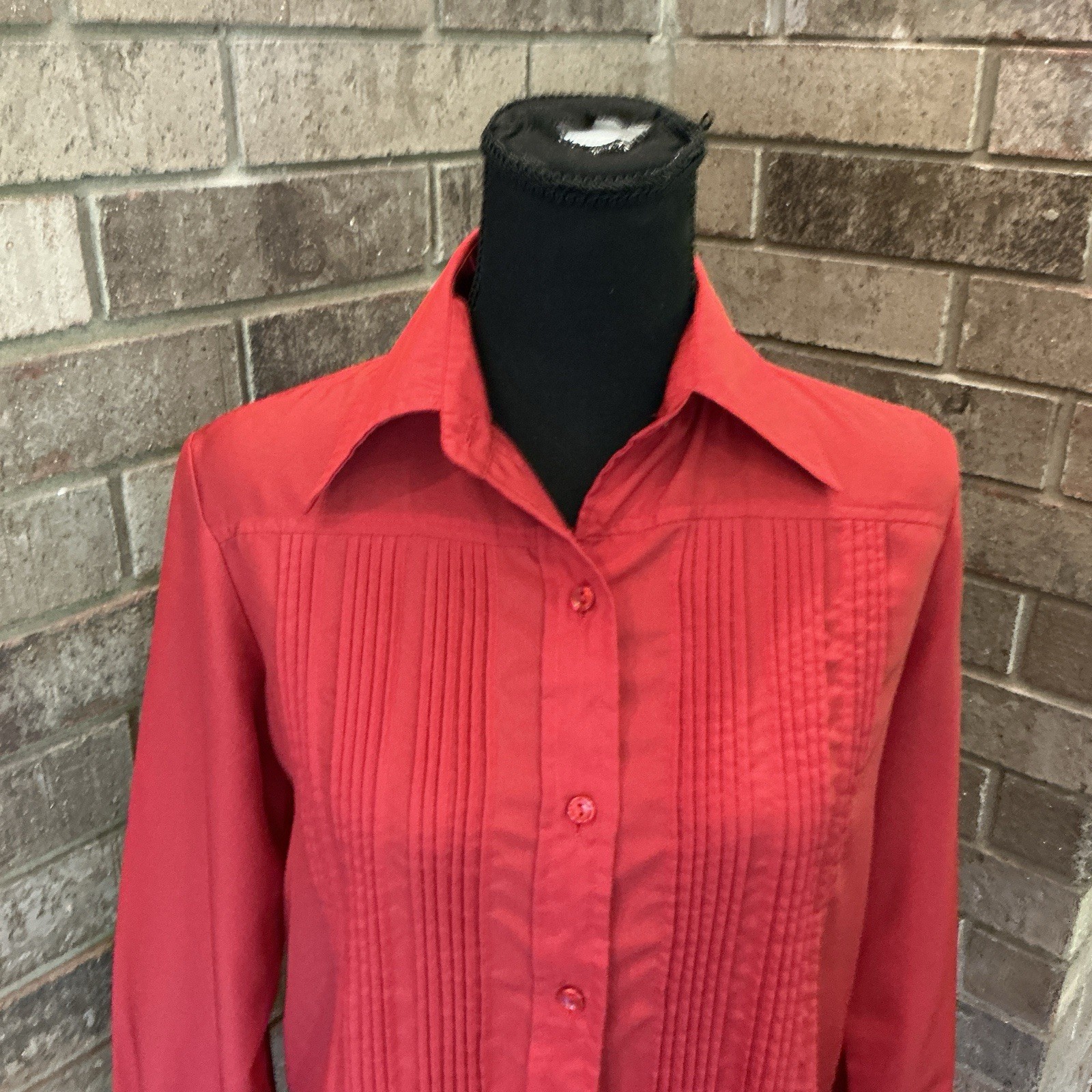 70s VINTAGE Hooper Associates Pintuck Blouse Size 10 Red Disco Polyester #12E5