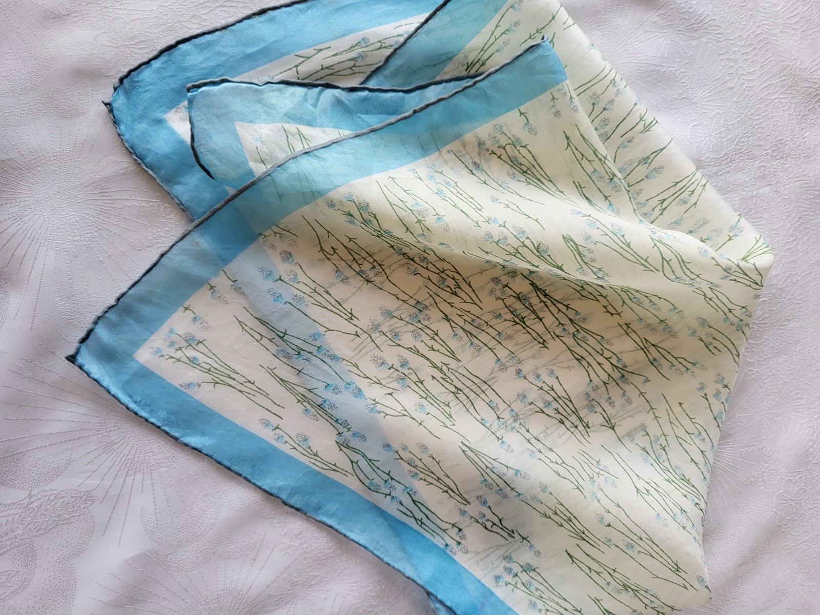 20 Vintage Silk Handkerchief Lot & Applique Hanky Keeper US Army Air Forces