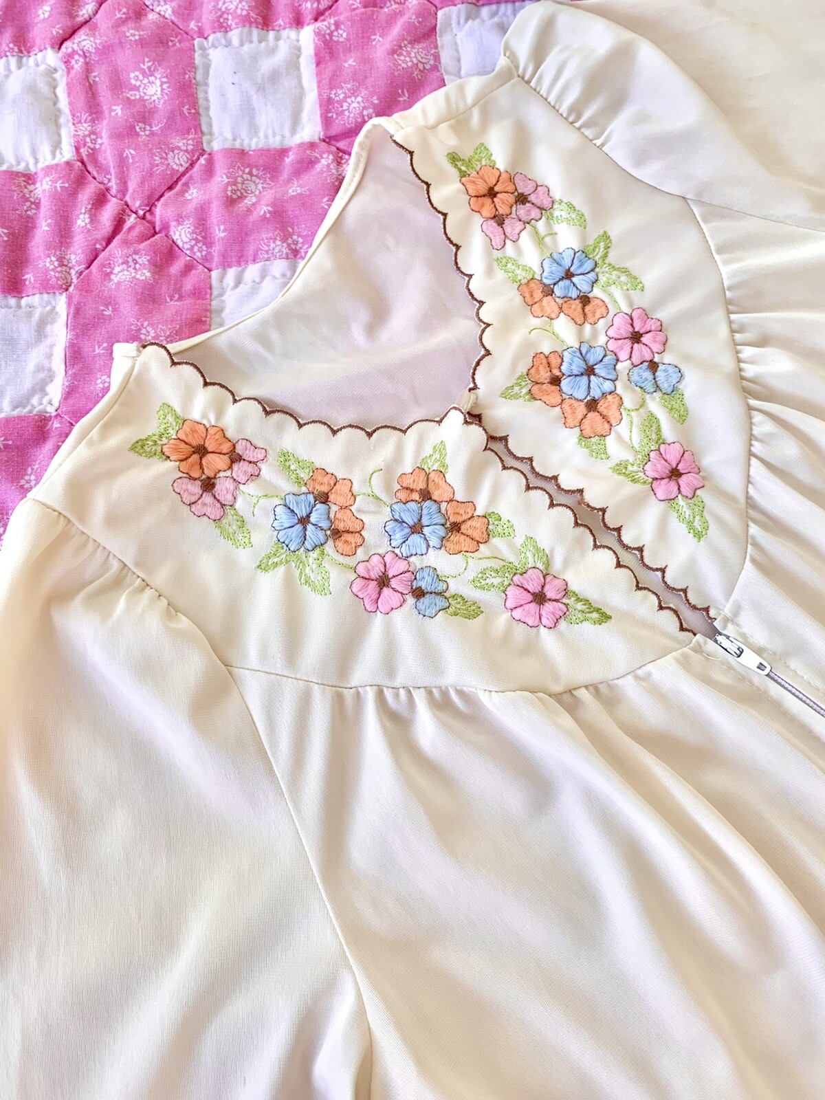 Vintage 70s cream pastel floral balloon sleeve mini nightgown M/L