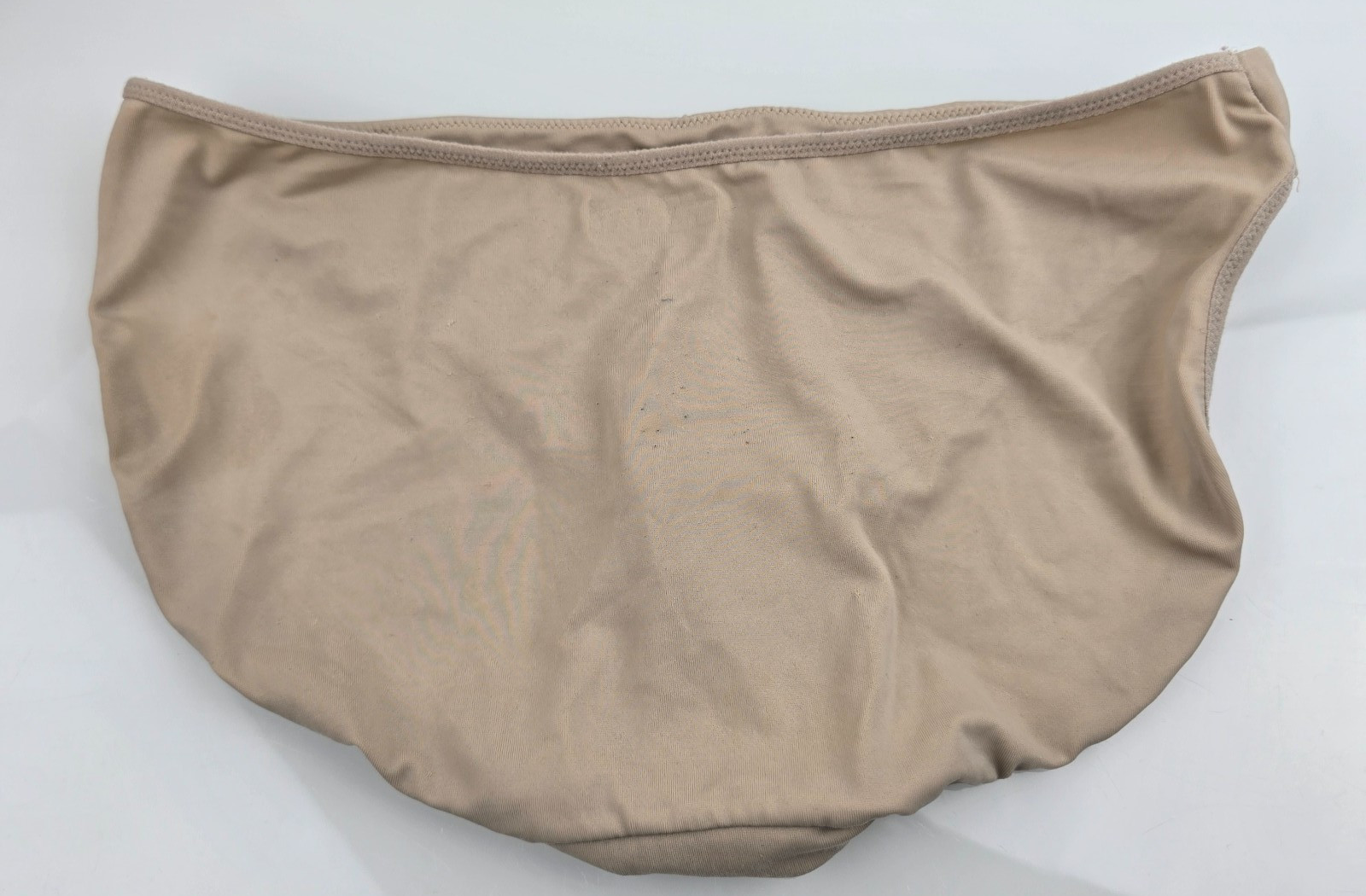 Vintage Gilligan & O’Malley Hipster Microfiber Panties Silky 6 M Taupe READ