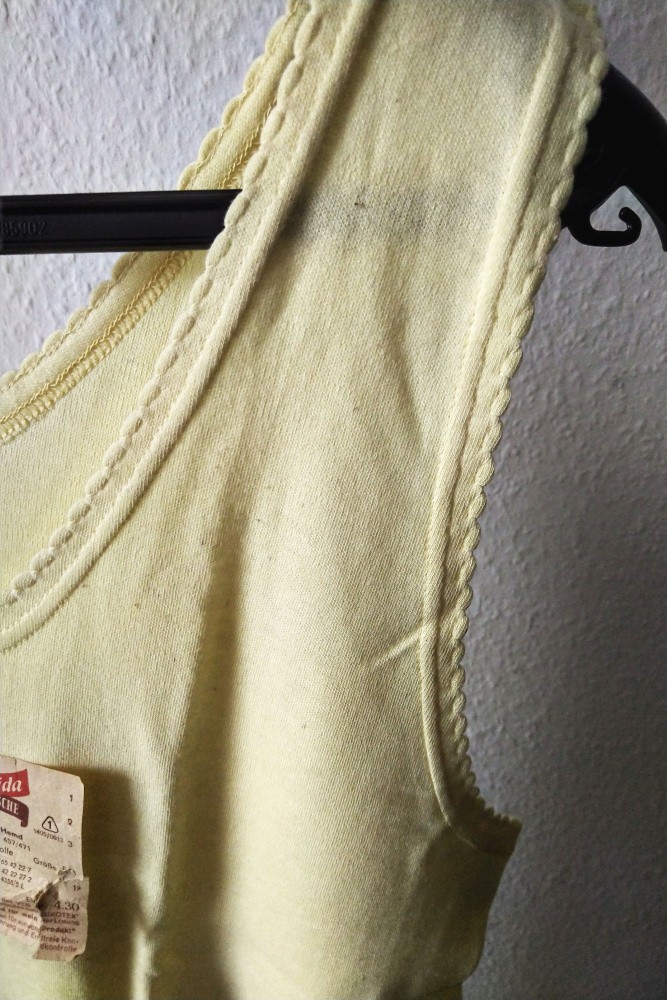 Vintage women’s nightgown slip negligee yellow cotton size 50