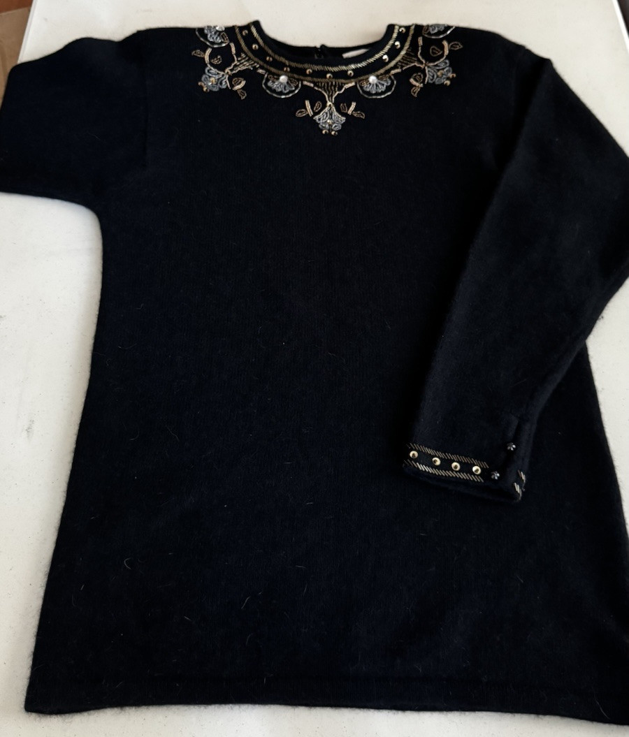 Vtg Boundary Waters Black Angora Lambswool Beaded Sweater Tunic M Embellished