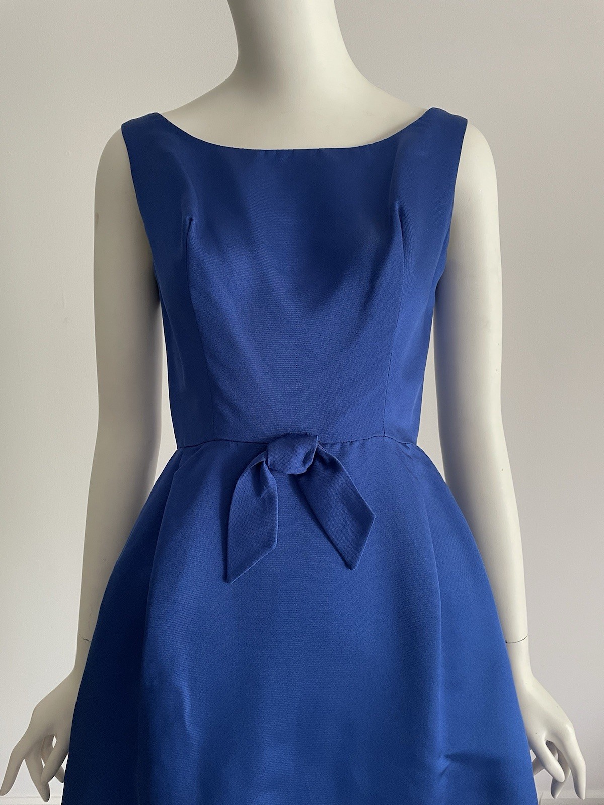 Vintage 1950s Designer Suzy Perette Size S Royal Blue Classic Dress Bow Party