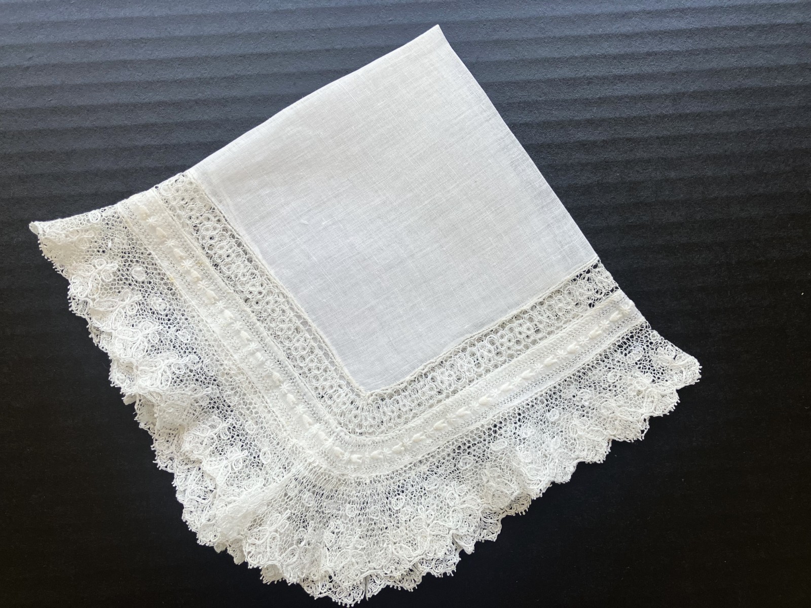 Antique French Valenciennes Lace & Fine Lawn Bridal Hankie/Handerchief