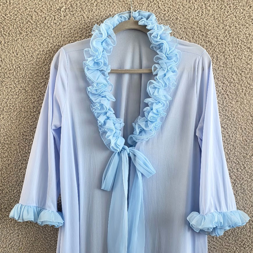 Vintage 1960’s Gossard Artemis Peignoir Robe Size Small Blue Ruffle Collar