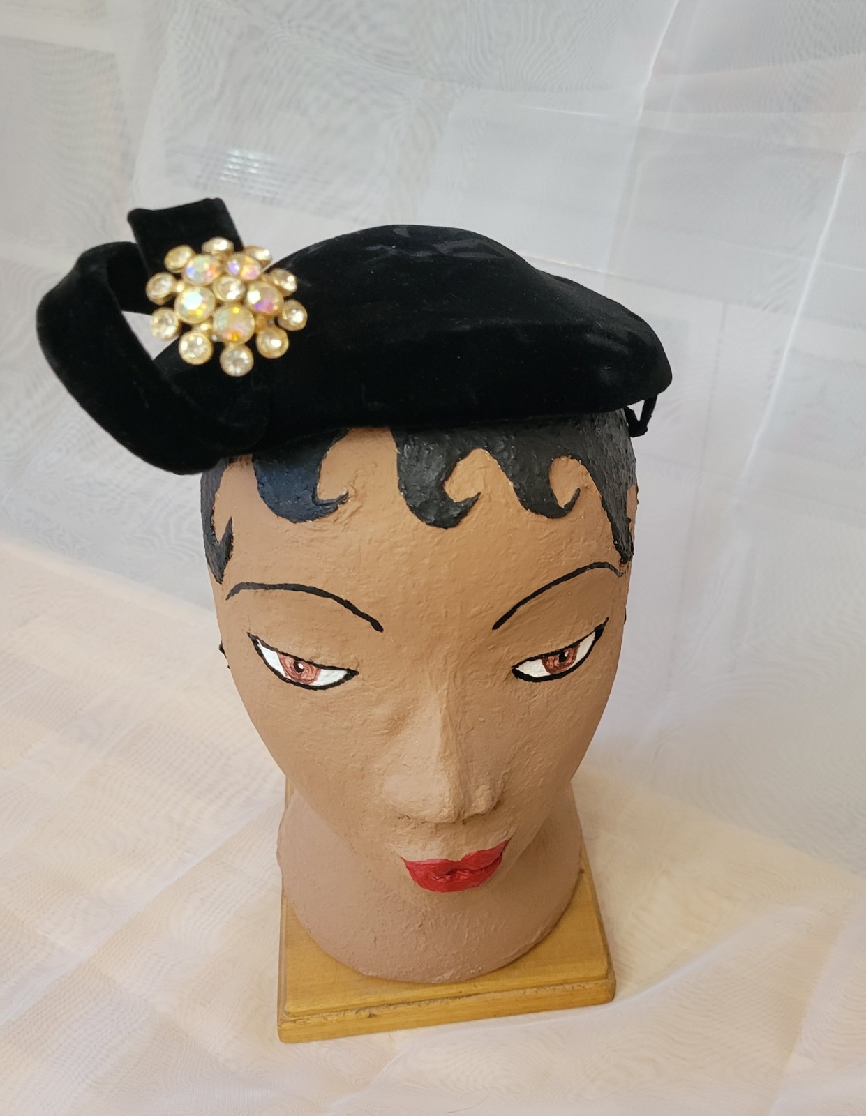 Mid Century Juli-Kay Chicago Velvet Sculptural Cocktail Hat w/Rhinestones