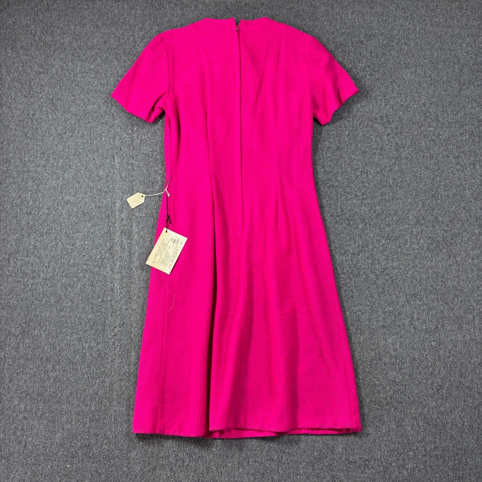 Vintage 60s Lu’knit Hot Pink Knit Short Sleeve Shift Dress Size 14 NWT
