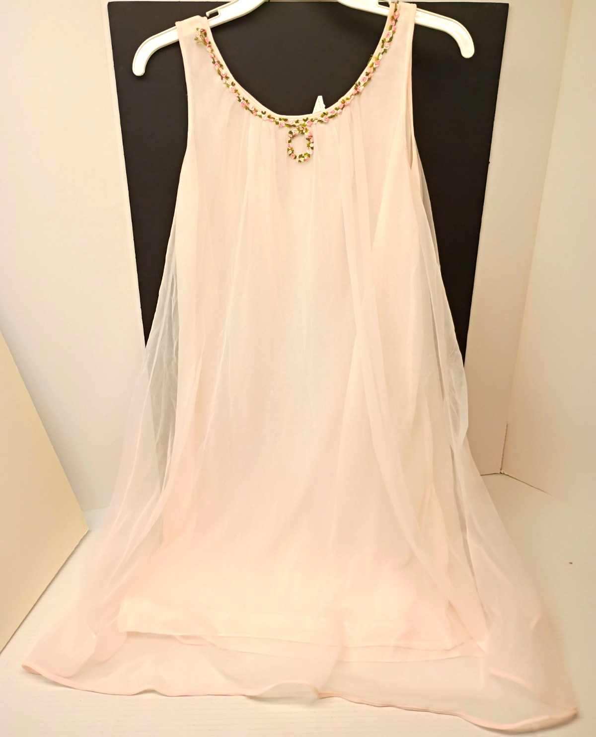 Aristocraft By Superior VTG Pink Nylon Slip w/ Floral Trim, Size S Regular!