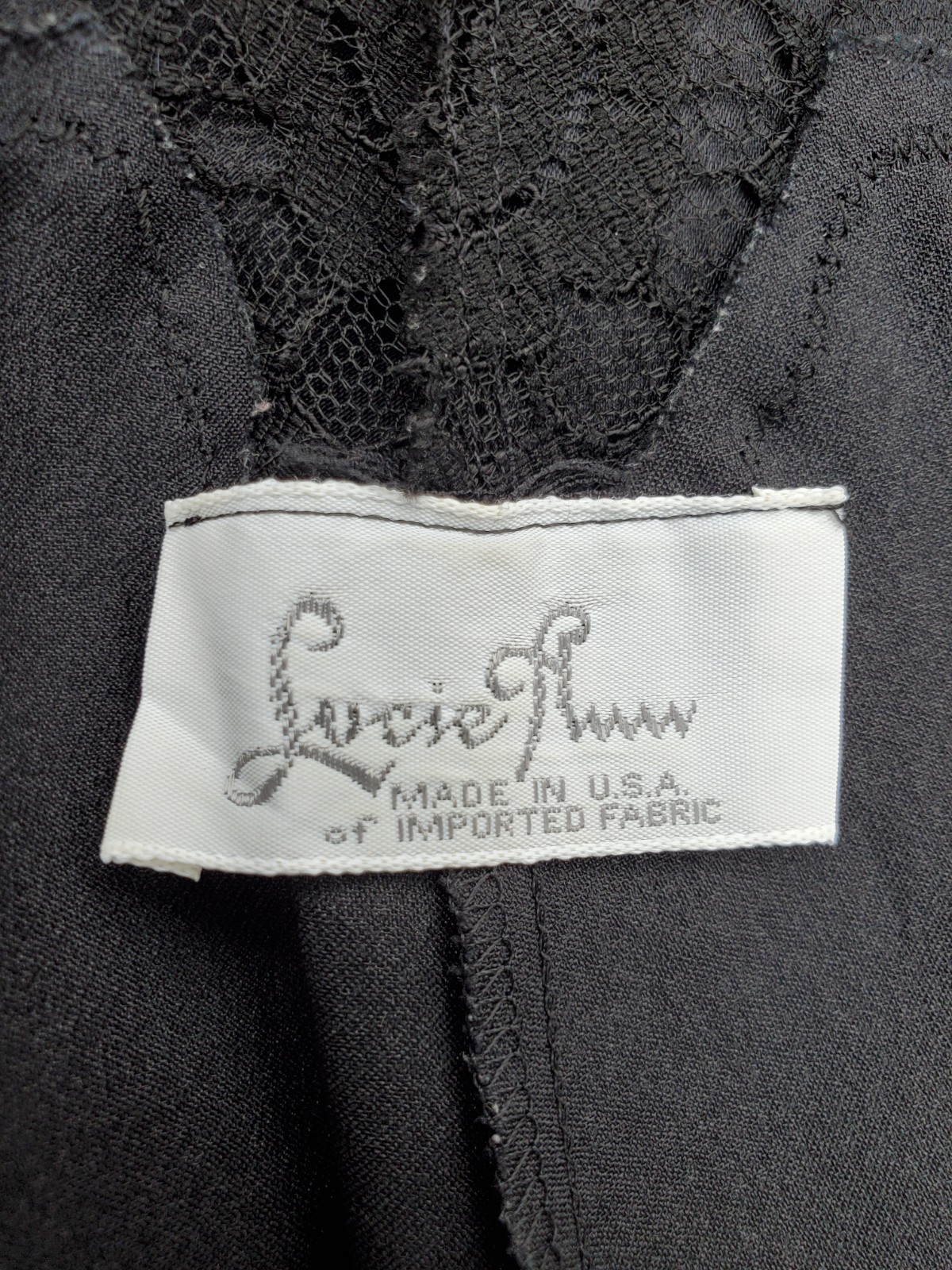 LUCIE ANN black vtg polyester small PETITE lace long nightgown romantic