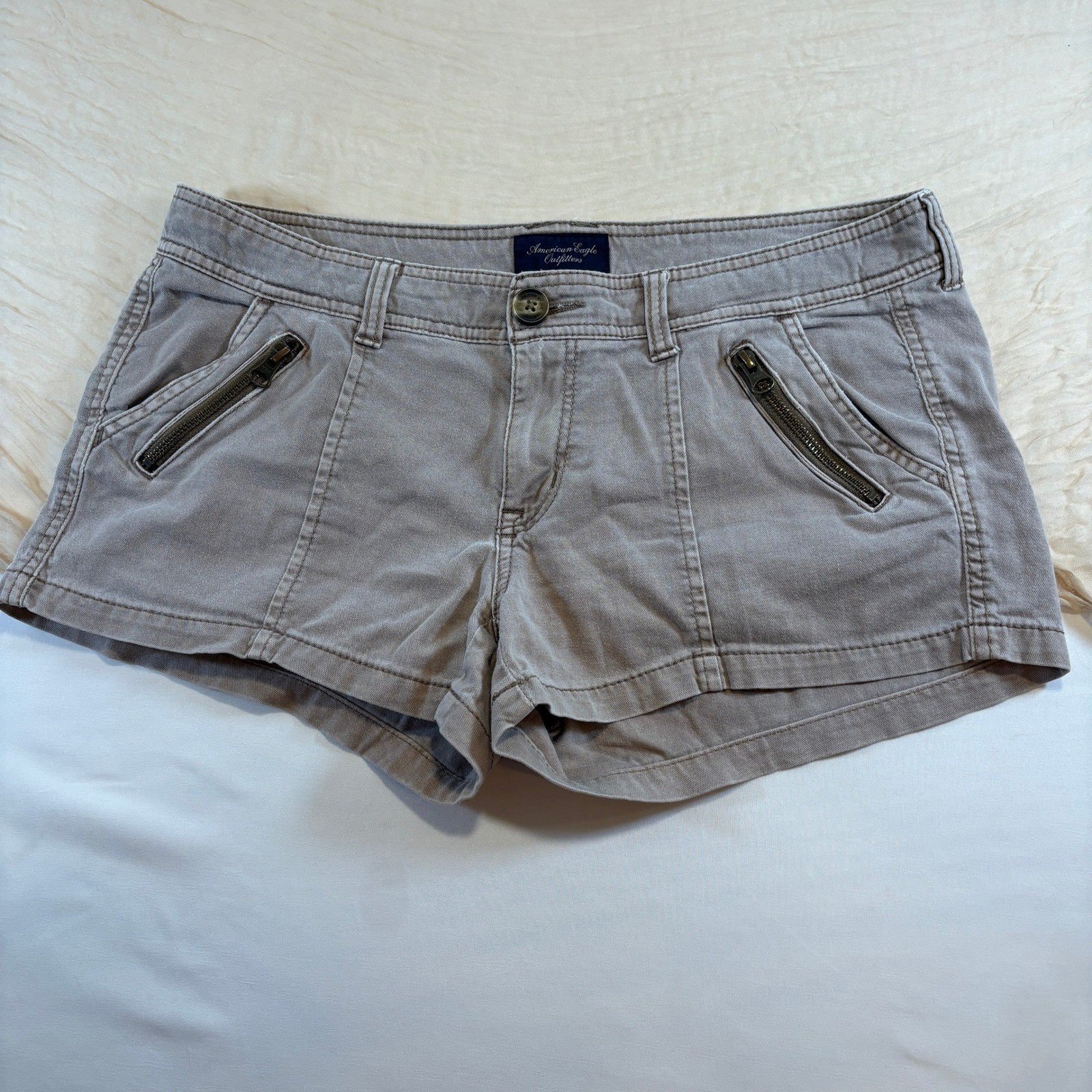 American Eagle Outfitters Womens Vintage 2013 Stretch Tan Short Shorts Size 34