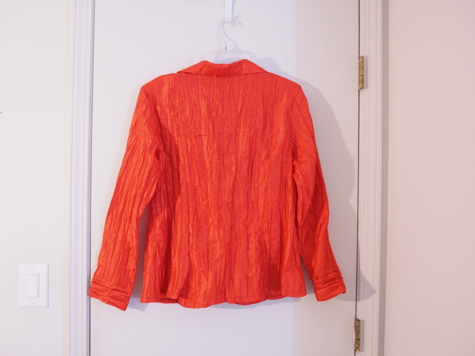 Vintage Red Crinkled Polyester Blend Collared Pockets Lightweight Jacket Size L
