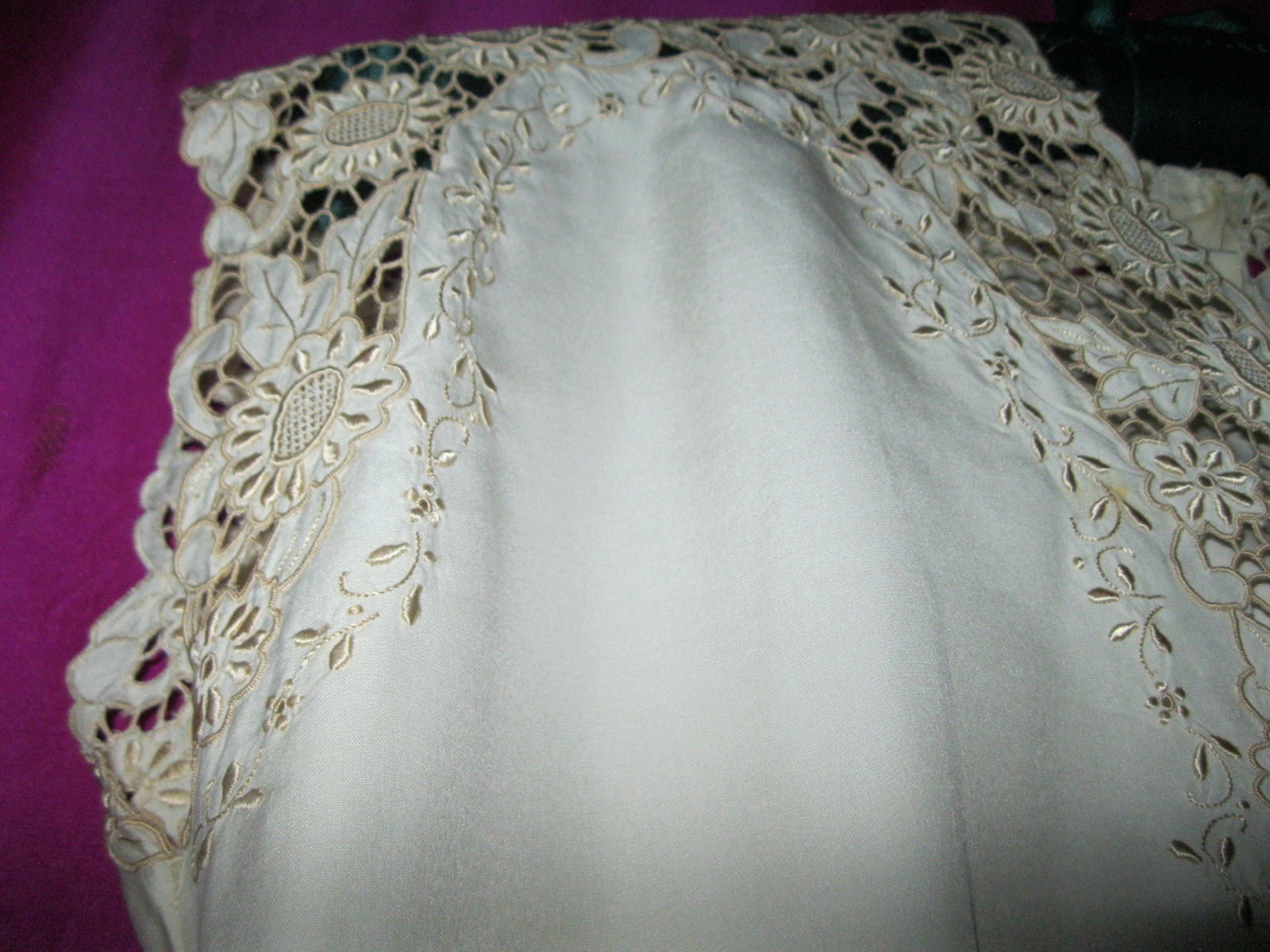 VINTAGE, CHINA SILK BLOUSE W/ ORNATE OPEN WORK/EMB., SZ. XS.,S/S, CREAM COLORED