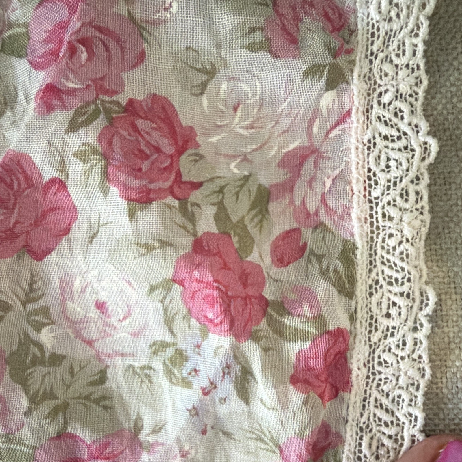 Christian Dior Women’s Pink White Green Floral Lace Trim Handkerchief