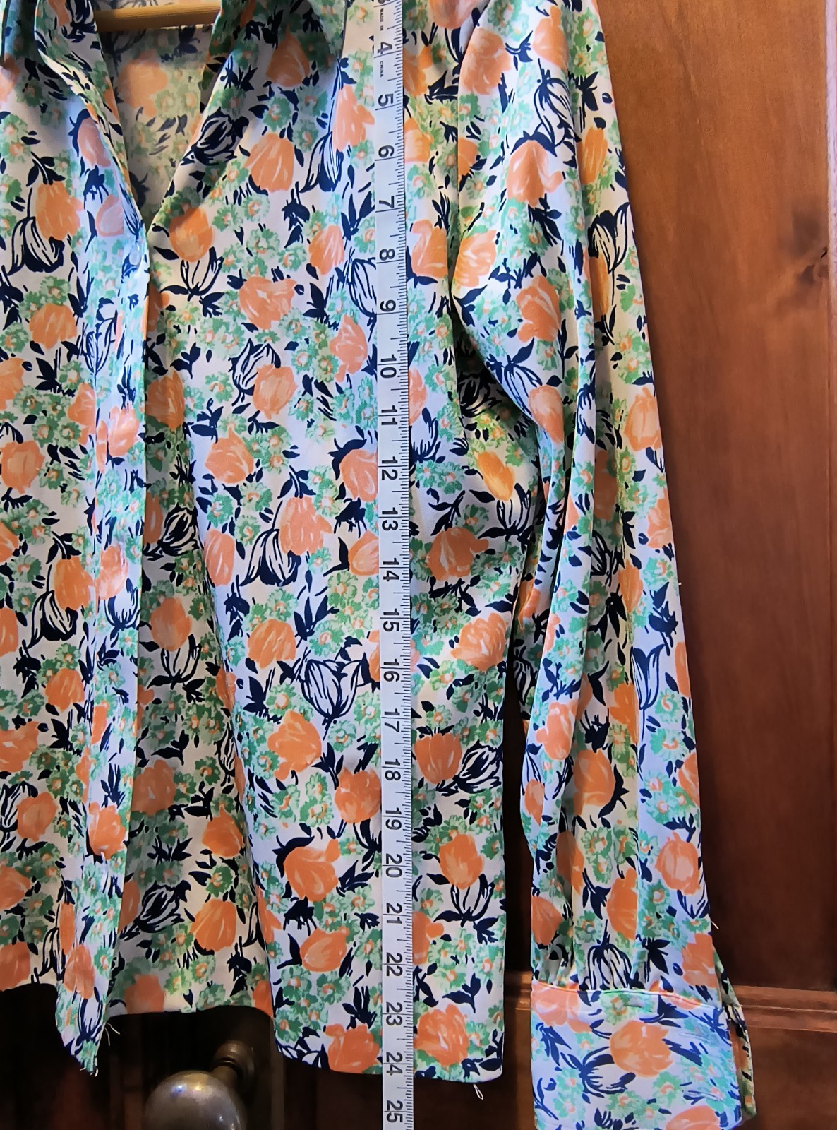 Women’s vintage Hooper blouse, delightful tulip print, made British Hong King