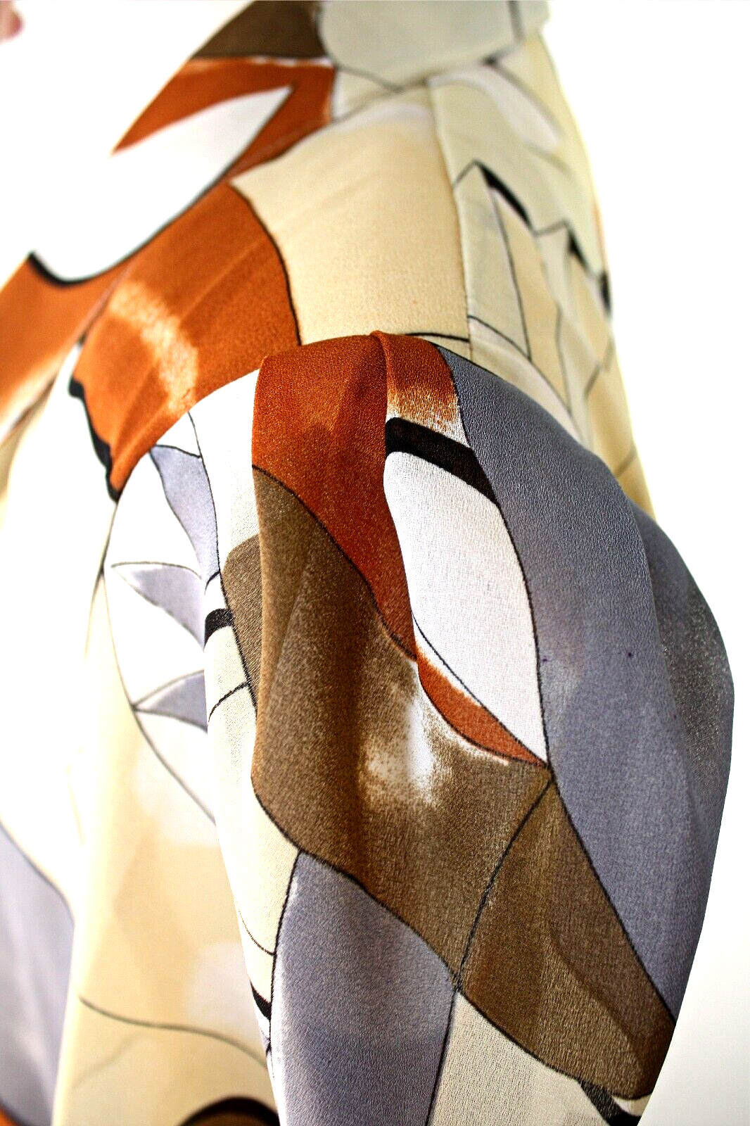 Feminine VTG CUSTOM MADE Woman’s Silk Top Blouse Sz. XL Abstract Heritage #02