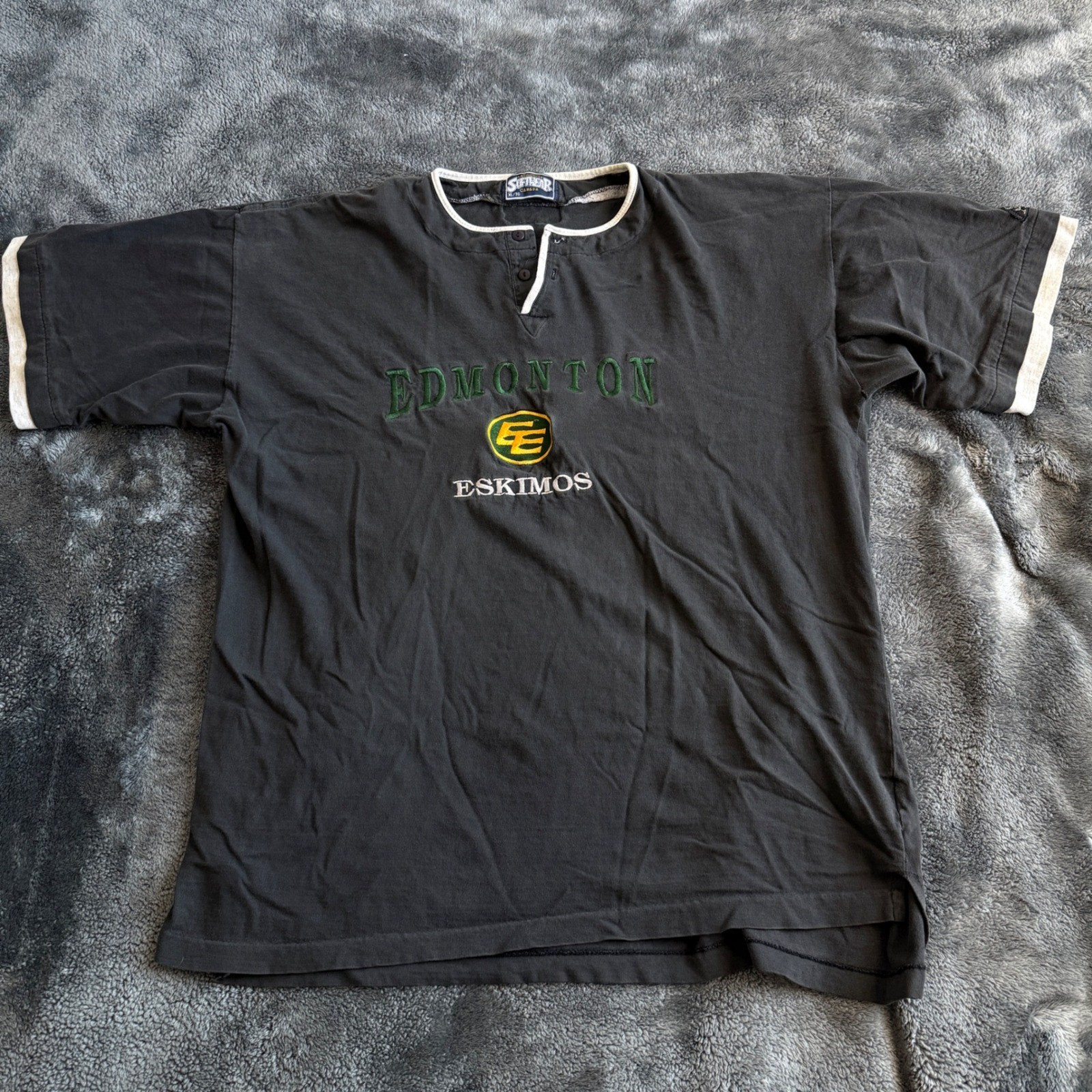 Vintage Edmonton Eskimos CFL Henley T-Shirt Athletics Softwear Canada Mens XL