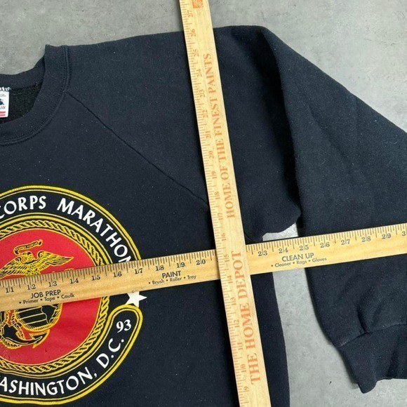 Vintage 90’s United States Marine Corps Fruit Of The Loom Crewneck Sweater